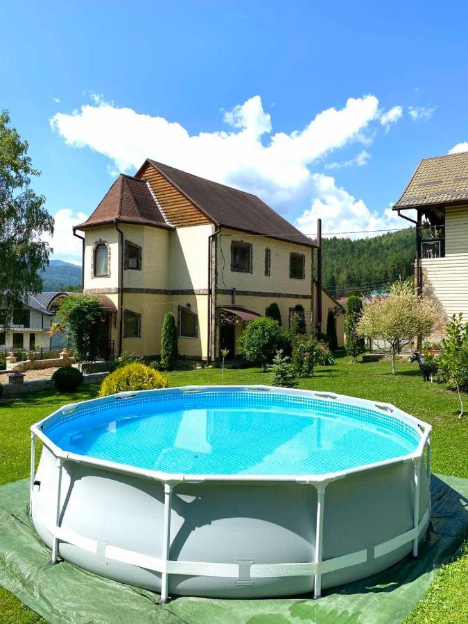 Золото Карпат Villa Yaremche Exterior photo